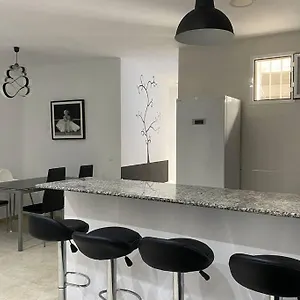https://apartamentos-manrique.es-andalucia.com